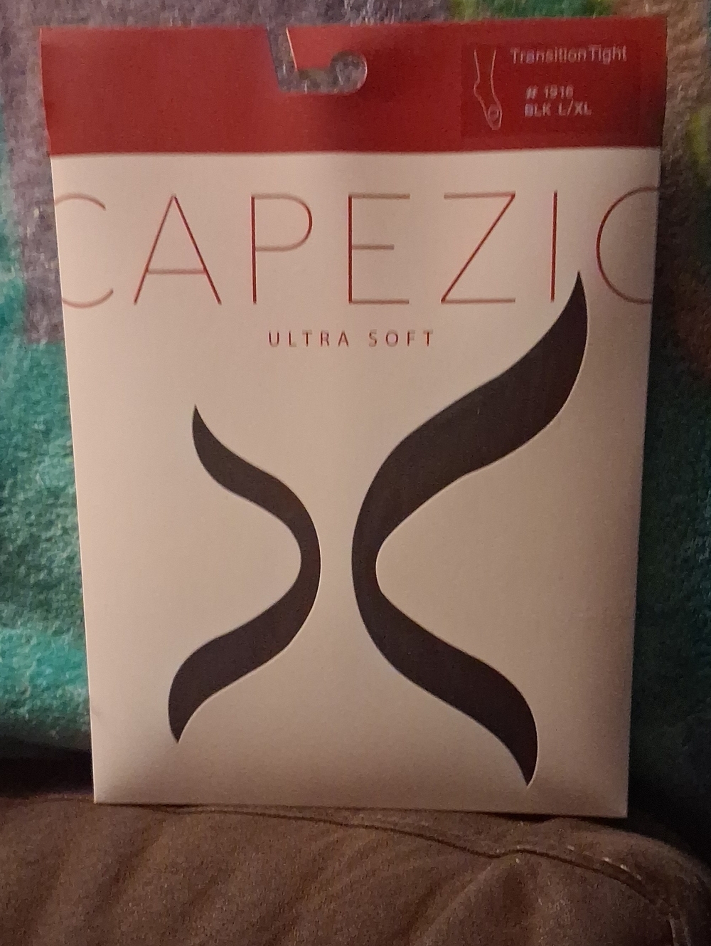 Capezio Ultra Soft Transition Tight Packaging — White & Red